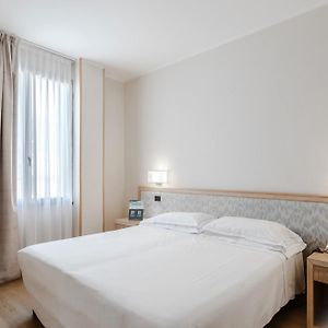 Camera standard con letto queen size